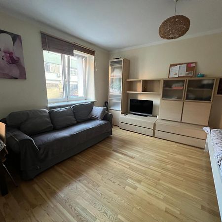 Entire Studio Flat Apartman Varsó Kültér fotó